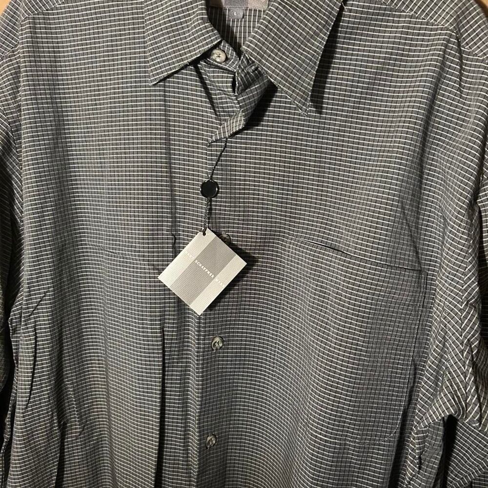 Hart Schaffner Marx checkered pattern button-up shirt in size L